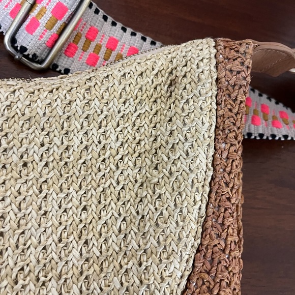 Urban Originals Anthropologie Luna Slouchy Woven Crossbody Bag - Picture 8 of 8